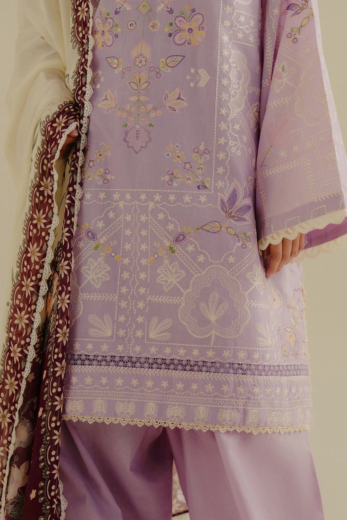 Embroidered Lawn Unstitched 3Pc Suit