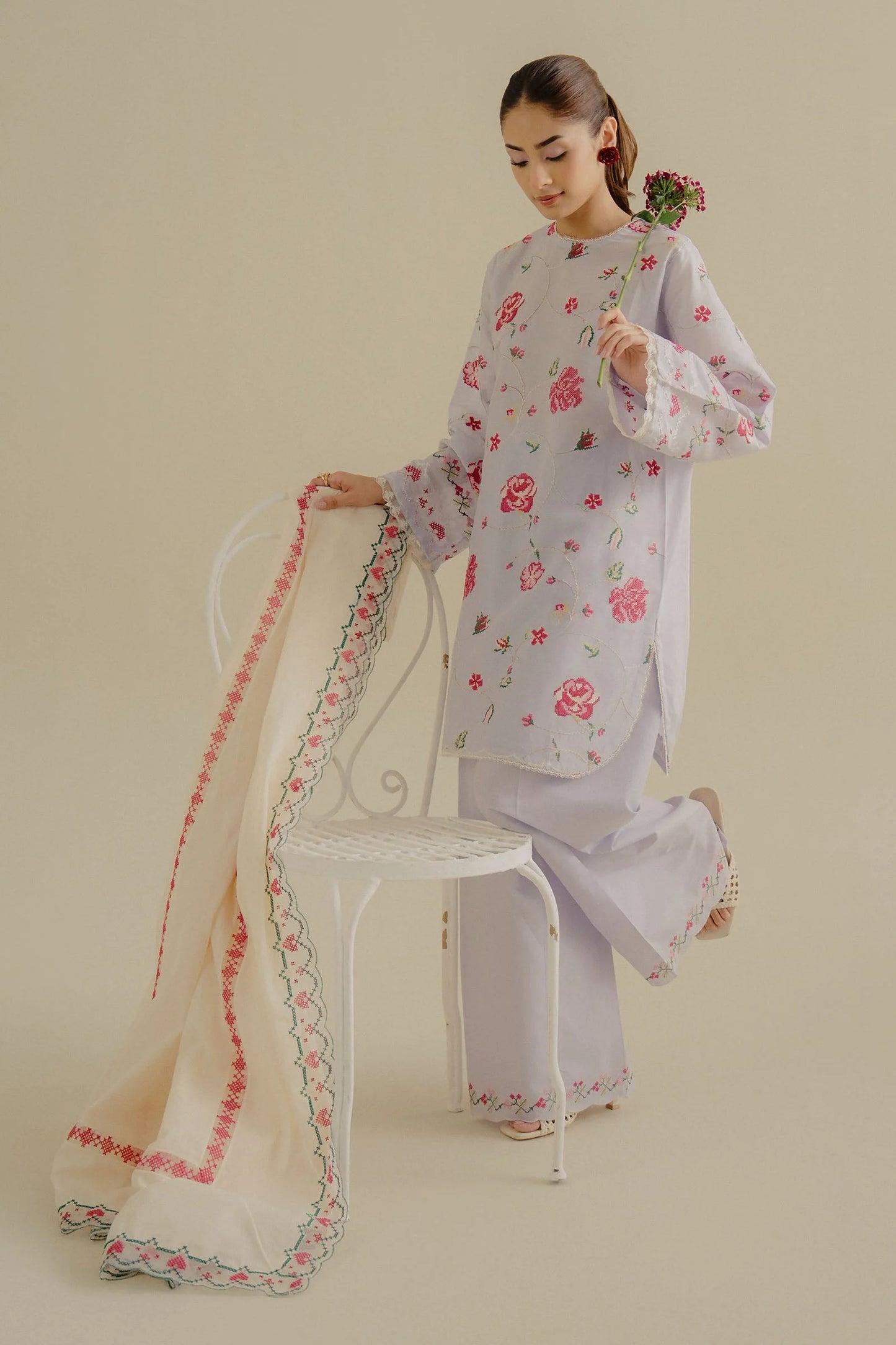 Embroidered Lawn Unstitched 3Pc Suit