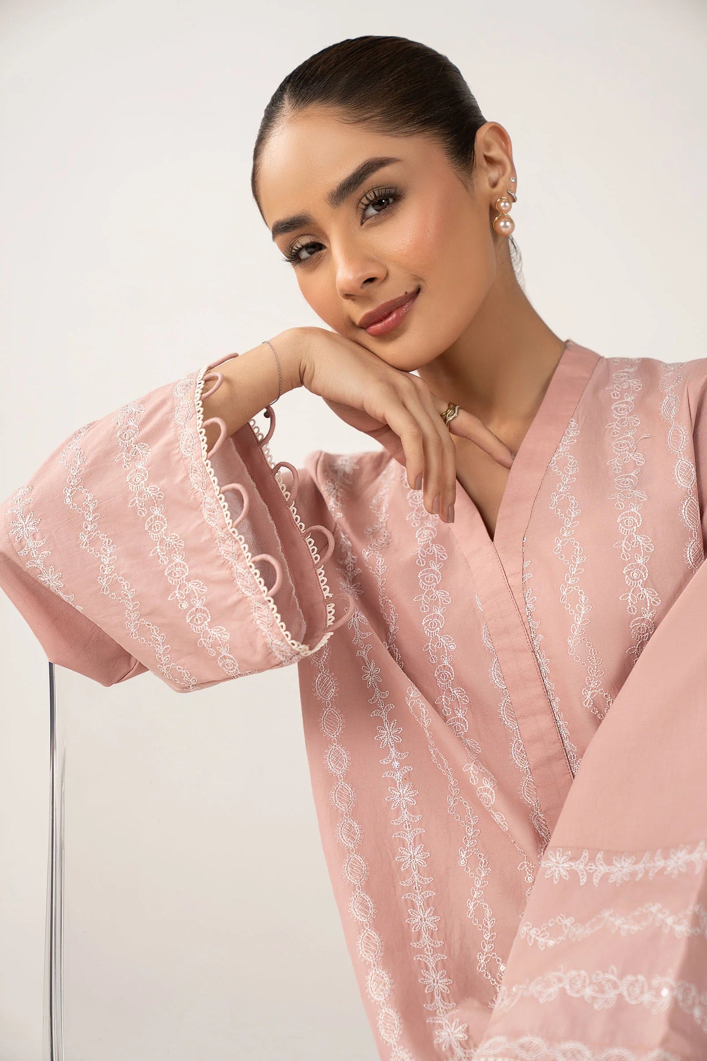 Embroidered 2 piece lawn suit