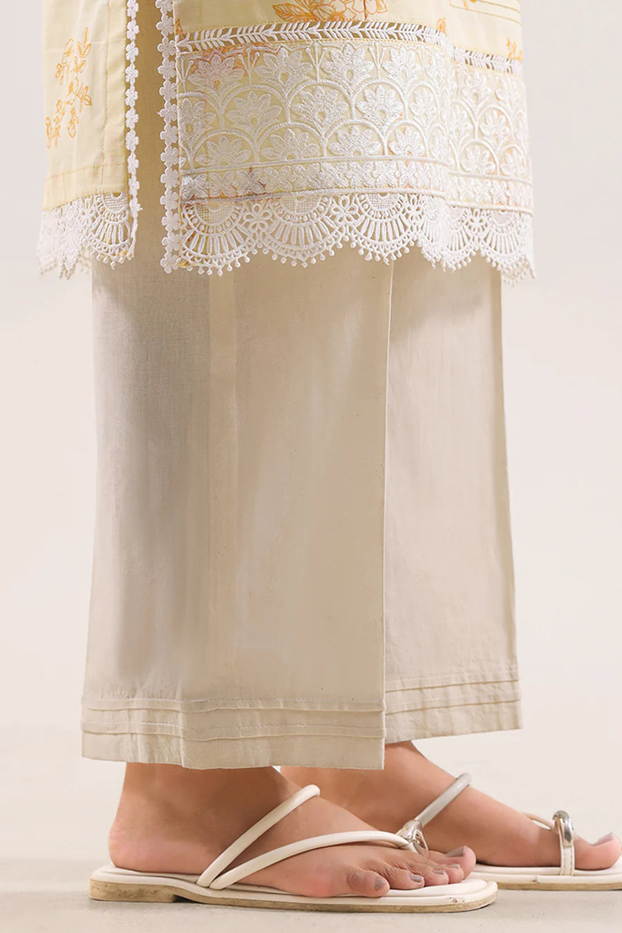 Printed Embroidered Lawn 2 Piece