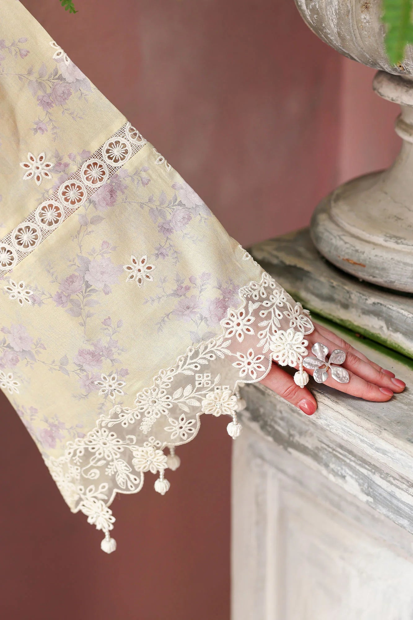 3PC EMBROIDERED LAWN SUIT BY CROSS STITCH