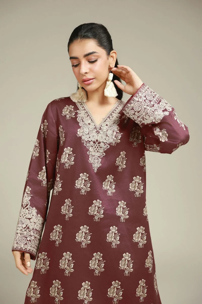 Embroidered 2 piece lawn suit