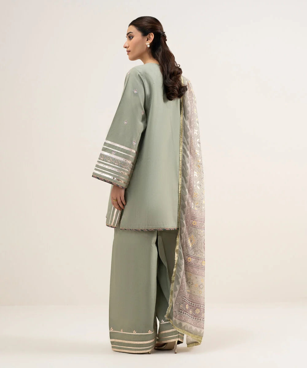 3 Piece - Embroidered Lawn Suit By Sapphire