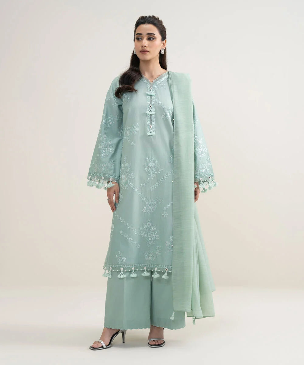 3 Piece - Embroidered Lawn Suit By Sapphire