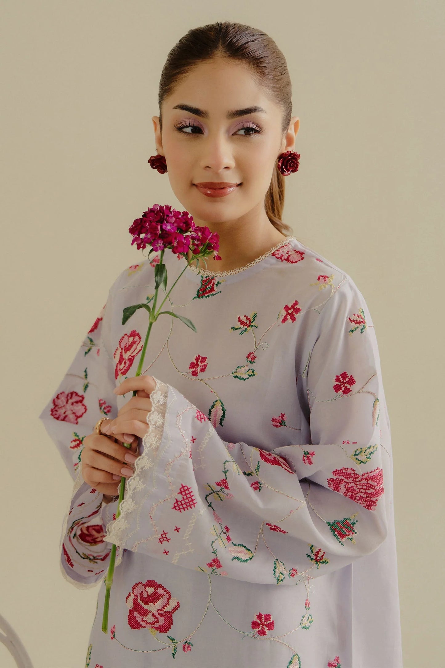 Embroidered Lawn Unstitched 3Pc Suit