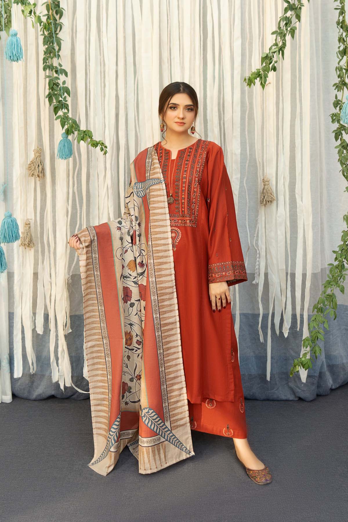 3PC Embroidered lawn suit