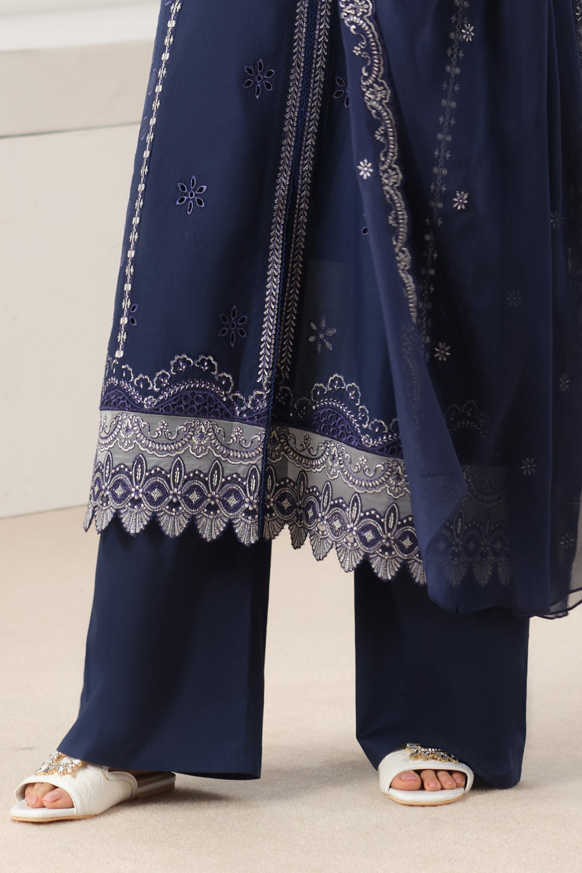EMBROIDERED LAWN SUIT BY KASERIYA