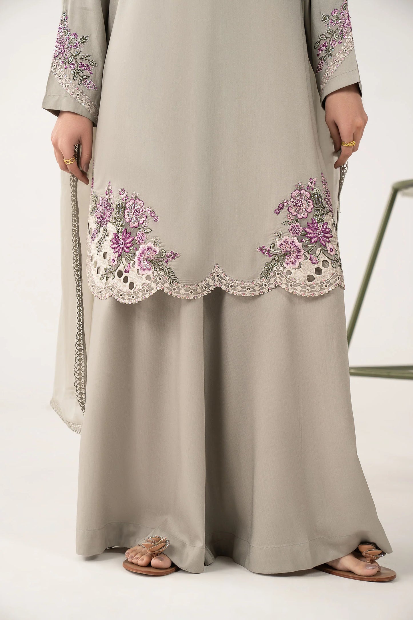 Embroidered 2 piece lawn suit by MARIA.B