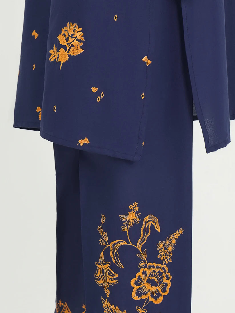 2 Piece Lawn Suit- Embroidered by Limelight