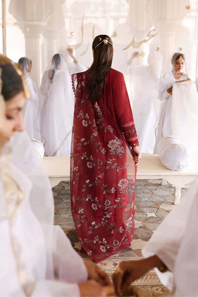3PC EMBROIDERED LAWN SUIT BY CROSS STITCH
