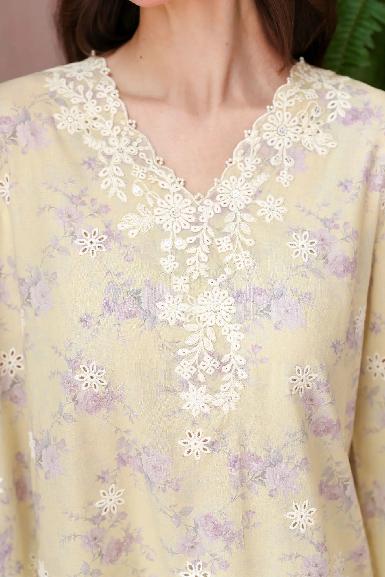 3PC EMBROIDERED LAWN SUIT BY CROSS STITCH
