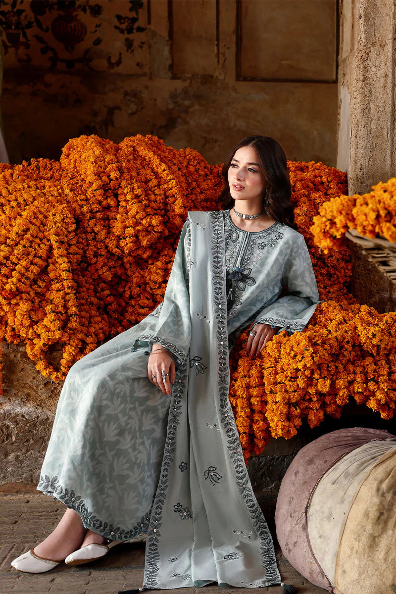 3PC EMBROIDERED LAWN SUIT