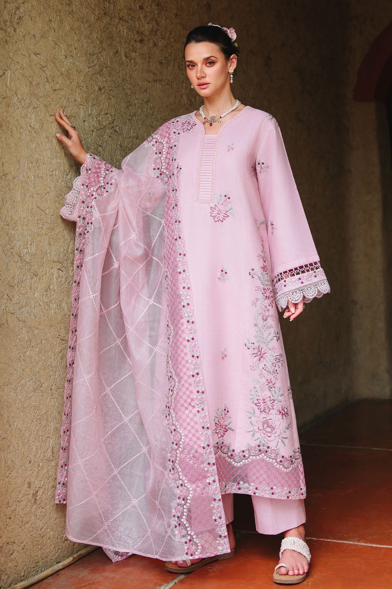 3PC EMBROIDERED LAWN SUIT BY CROSS STITCH