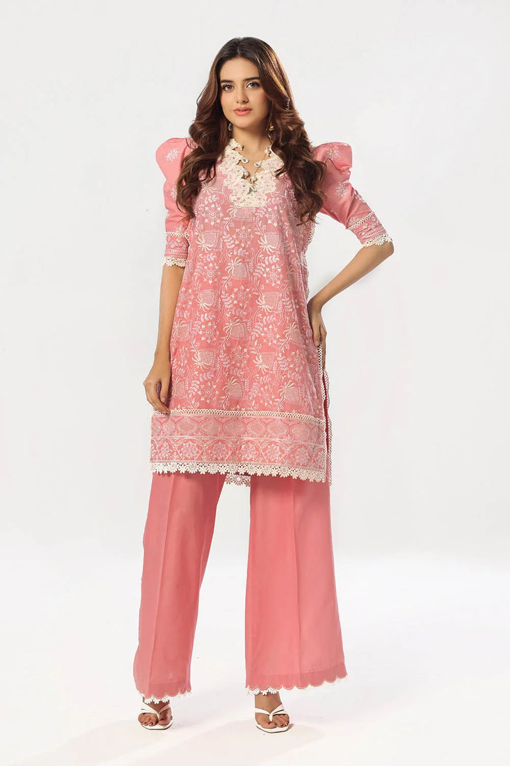 Embroidered 2 piece lawn suit by GULAHMED