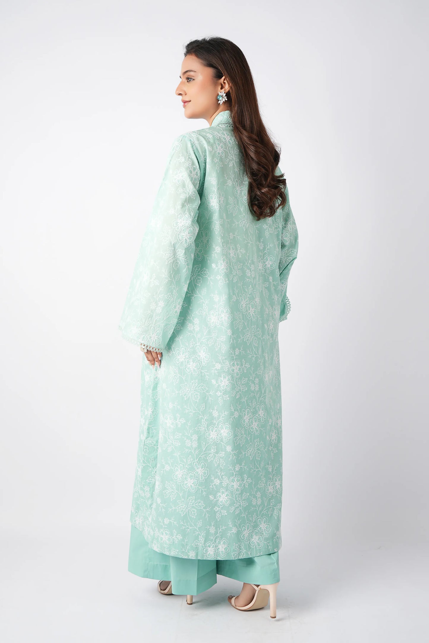 Full embroidered 2 piece lawn suit by BAREEZE