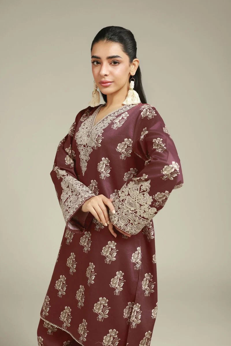 Embroidered 2 piece lawn suit